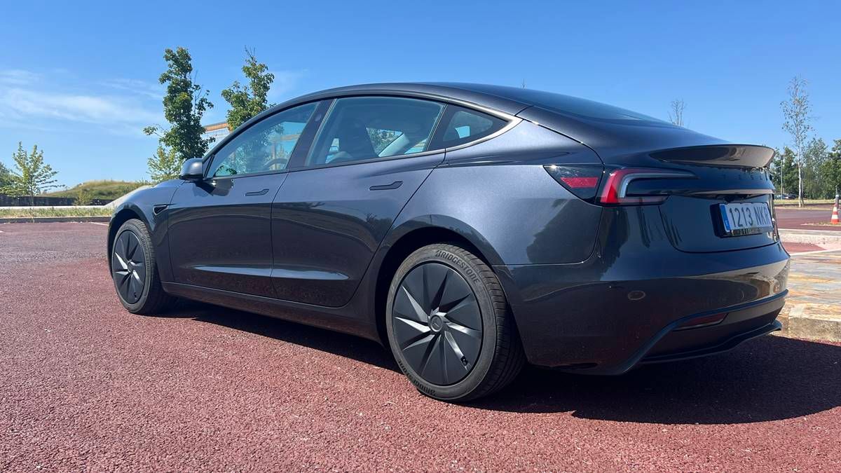Tesla Model 3 Traccion trasera FCE