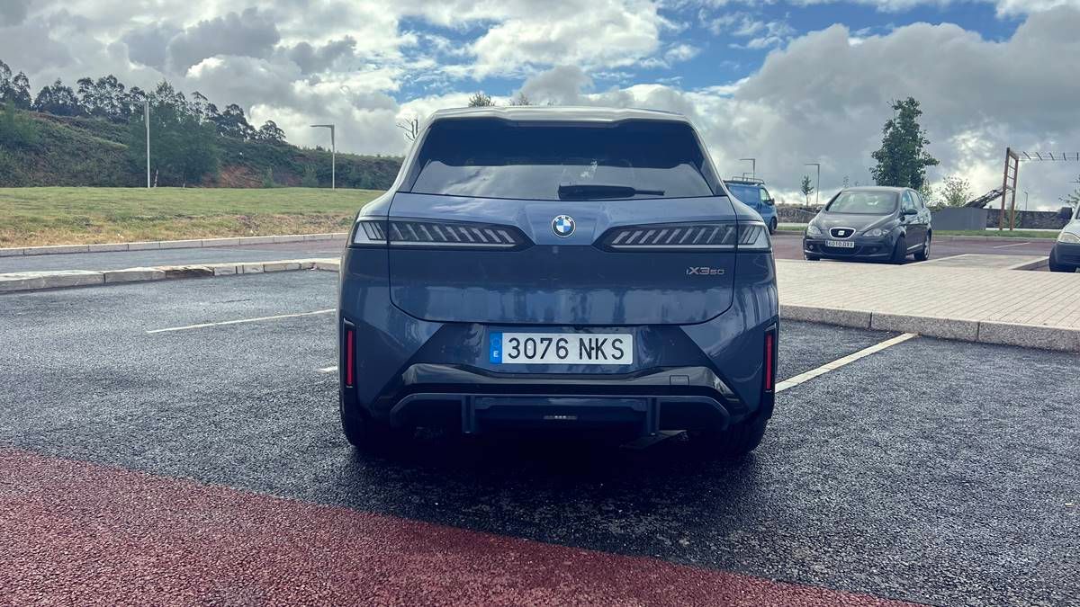 Prueba de autonomía a 120 km/h del BMW iX3