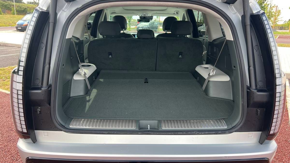 Hyundai Ioniq 9 FCE